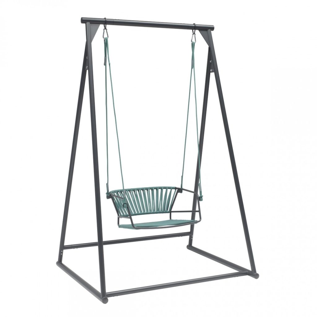 lisa swing self-supporting structure